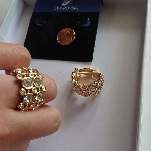 Extra large Gold tone Swarovski CLIP-ON earrings - Picture 4 of 7